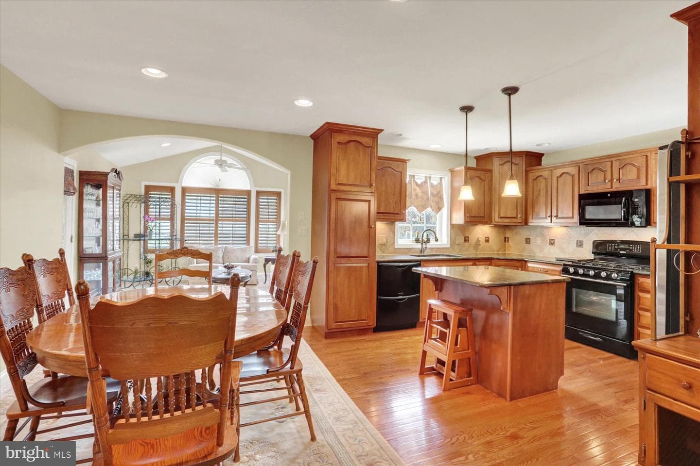 1316 Willow Creek Drive photo 8