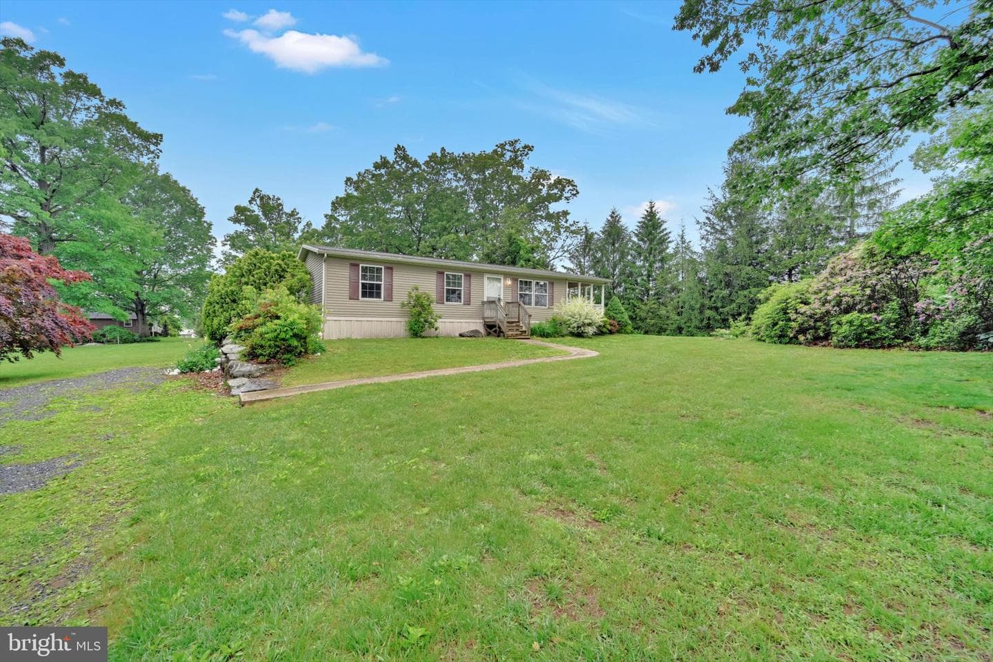 1130 Dogwood Drive photo 2