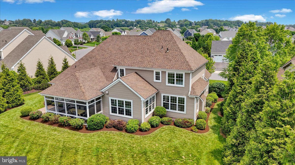 464 Greenhedge Drive photo 58