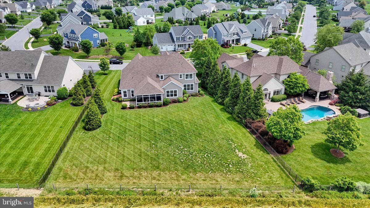 464 Greenhedge Drive photo 61