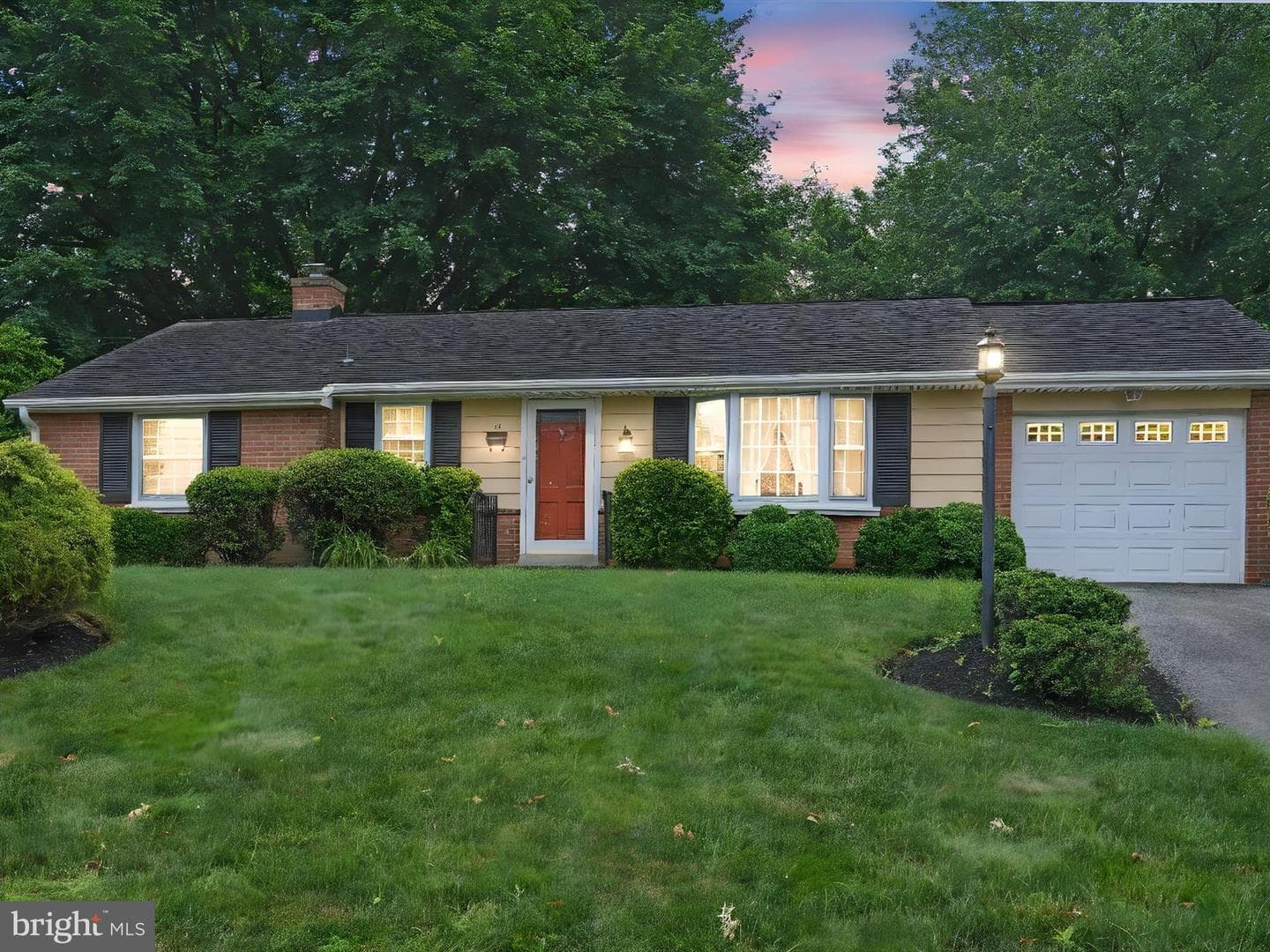 19 Pleasant View Drive photo 3