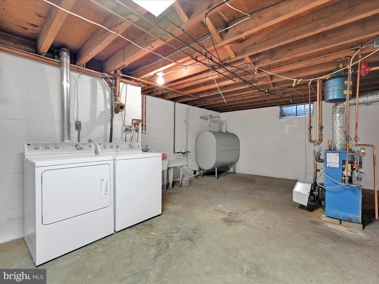 19 Pleasant View Drive photo 32