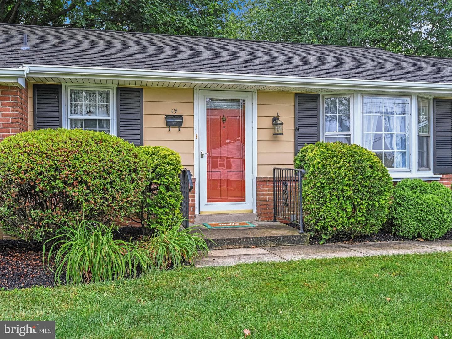 19 Pleasant View Drive photo 5