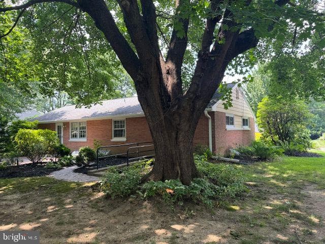19 Pleasant View Drive photo 6