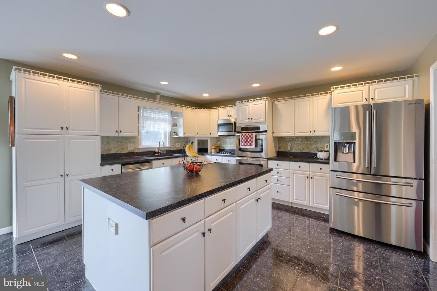 2461 Impala Drive photo 25