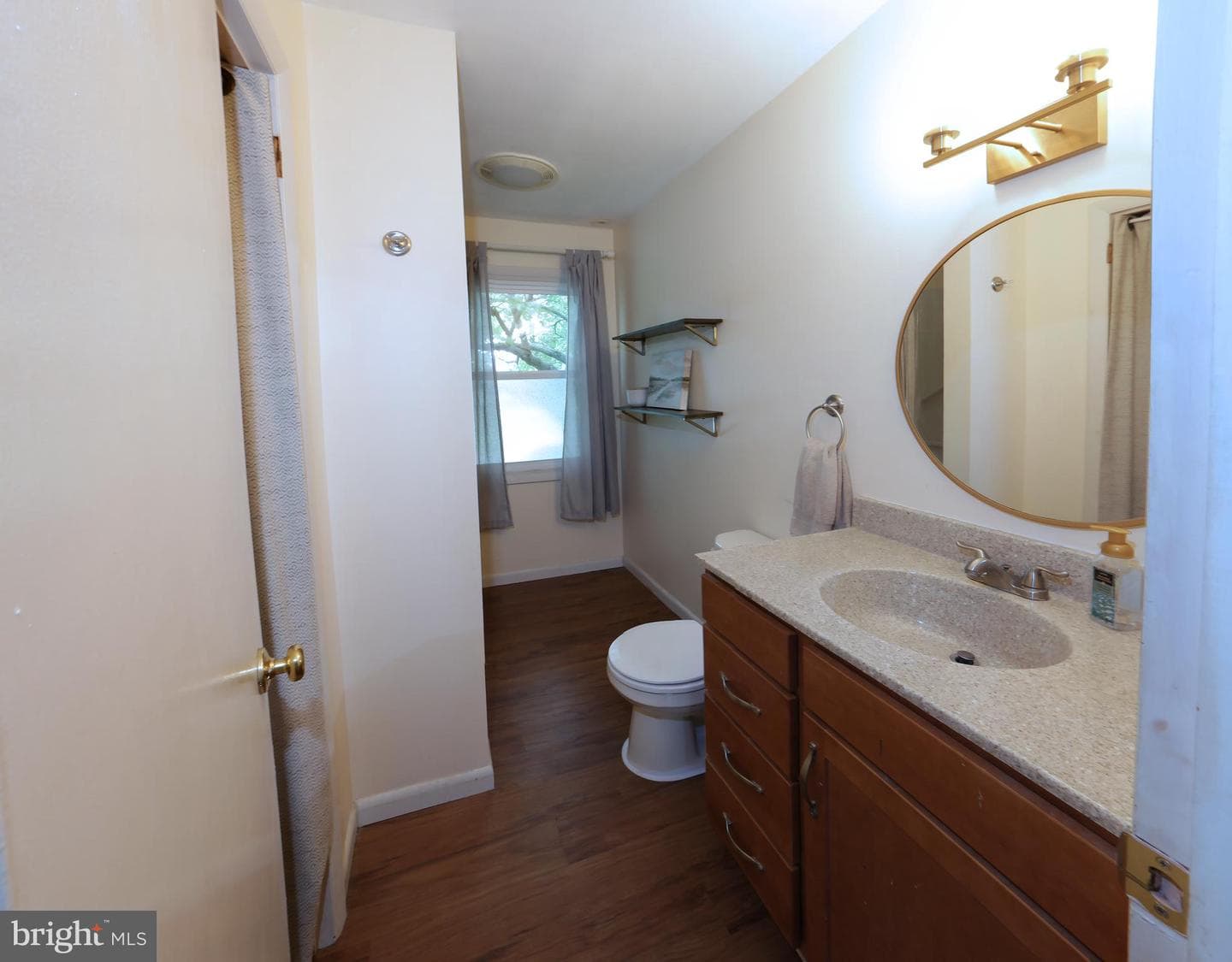3824 Hillcrest Drive photo 28
