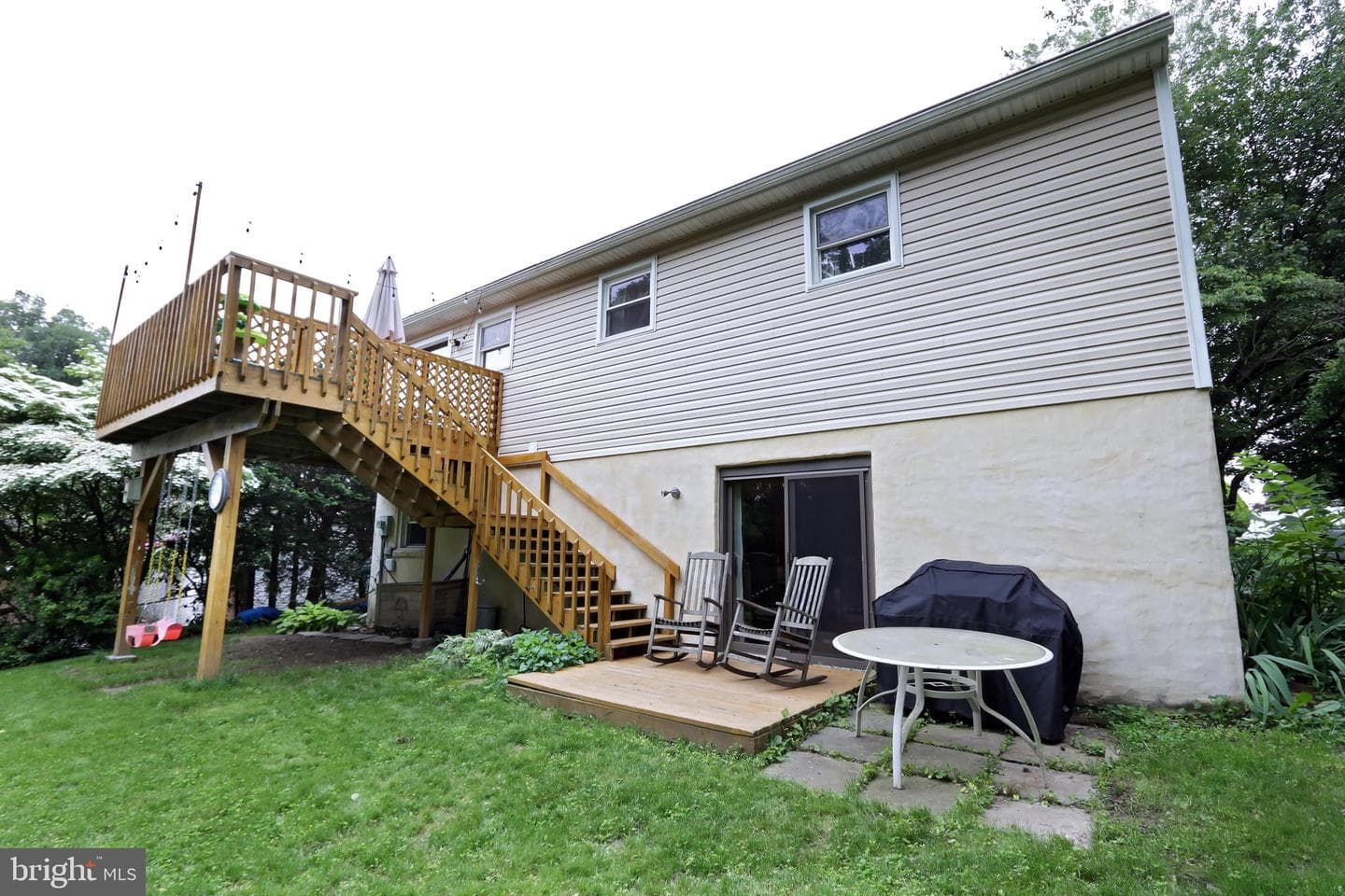3824 Hillcrest Drive photo 34