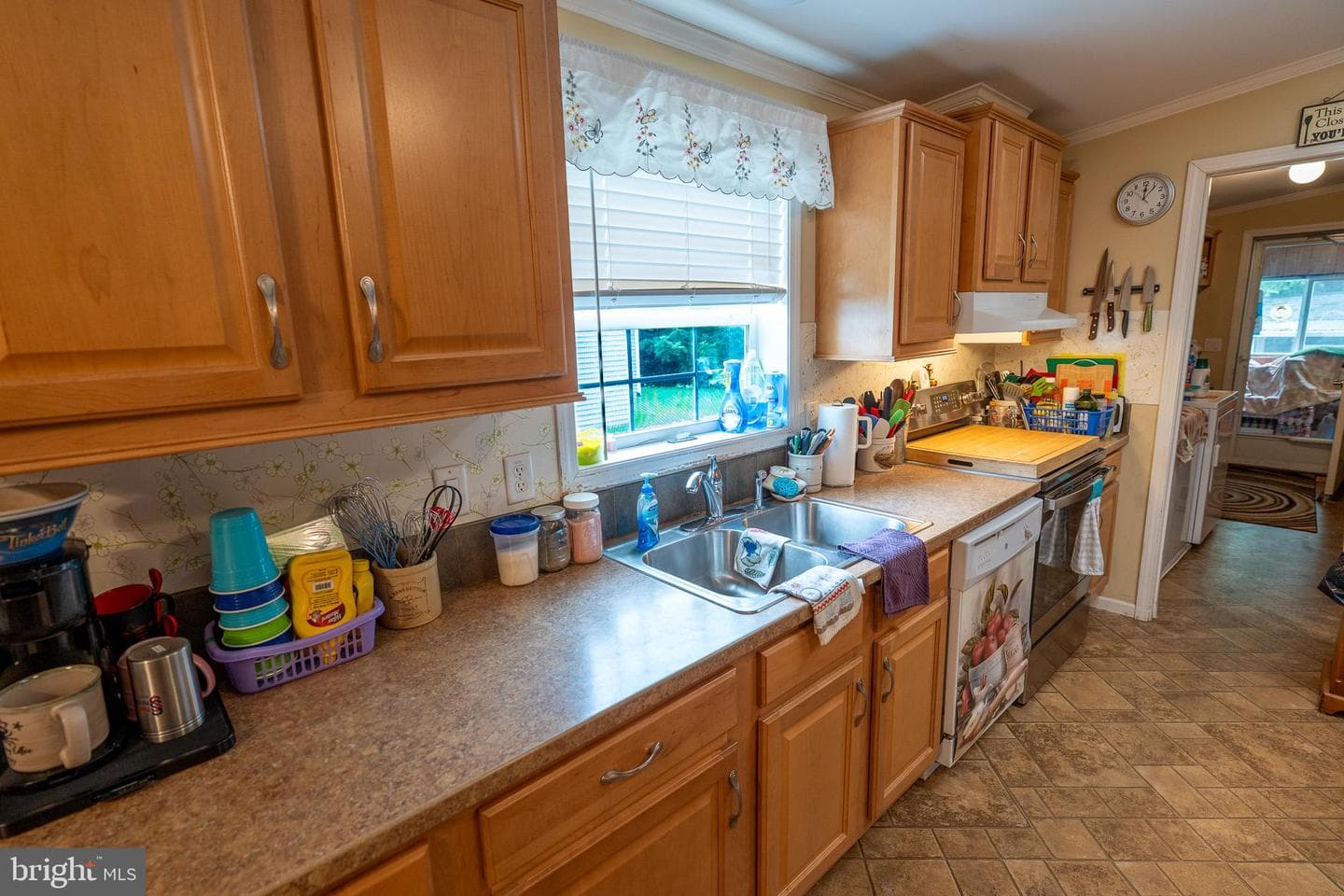 688 Hopeland Road photo 14