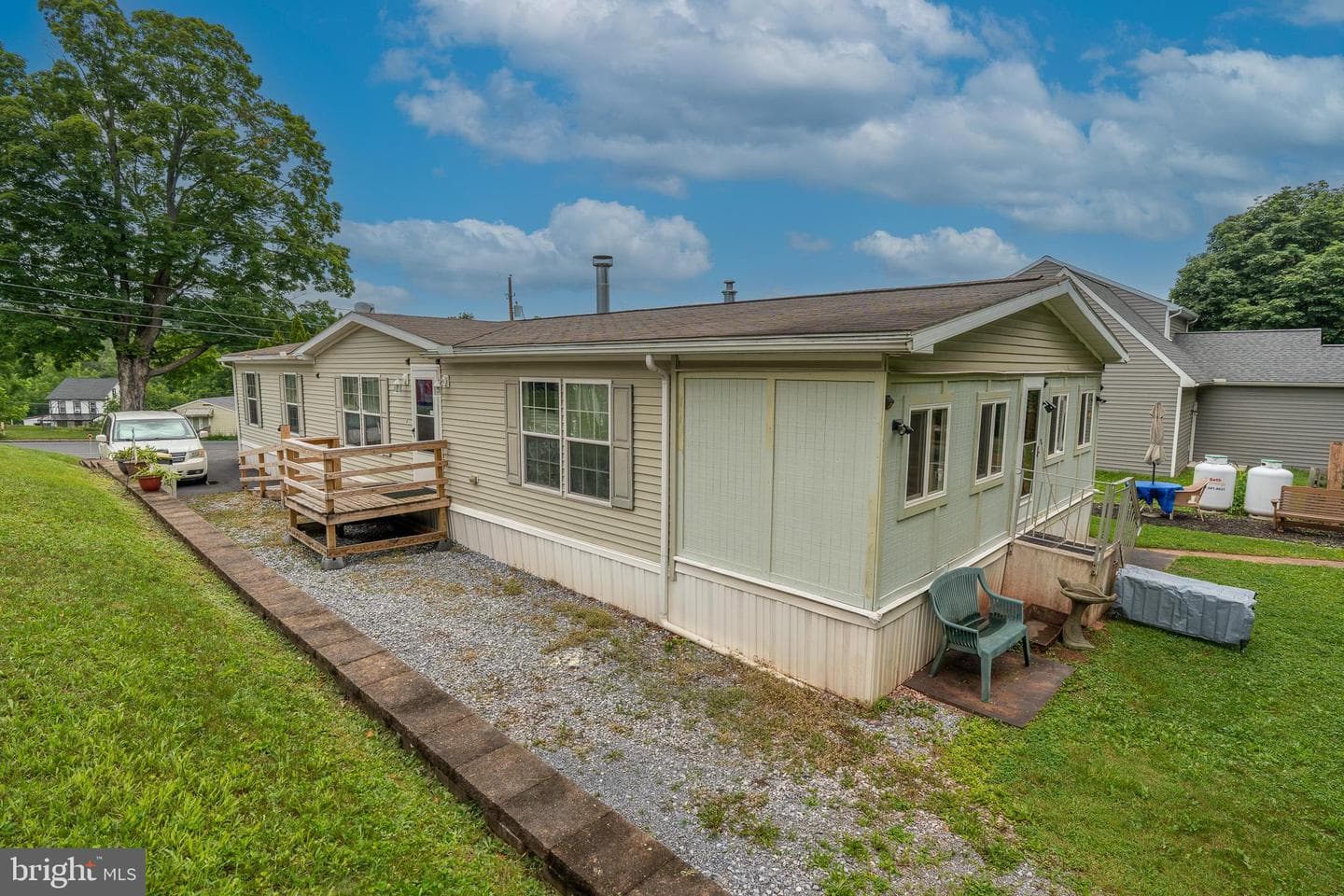 688 Hopeland Road photo 6