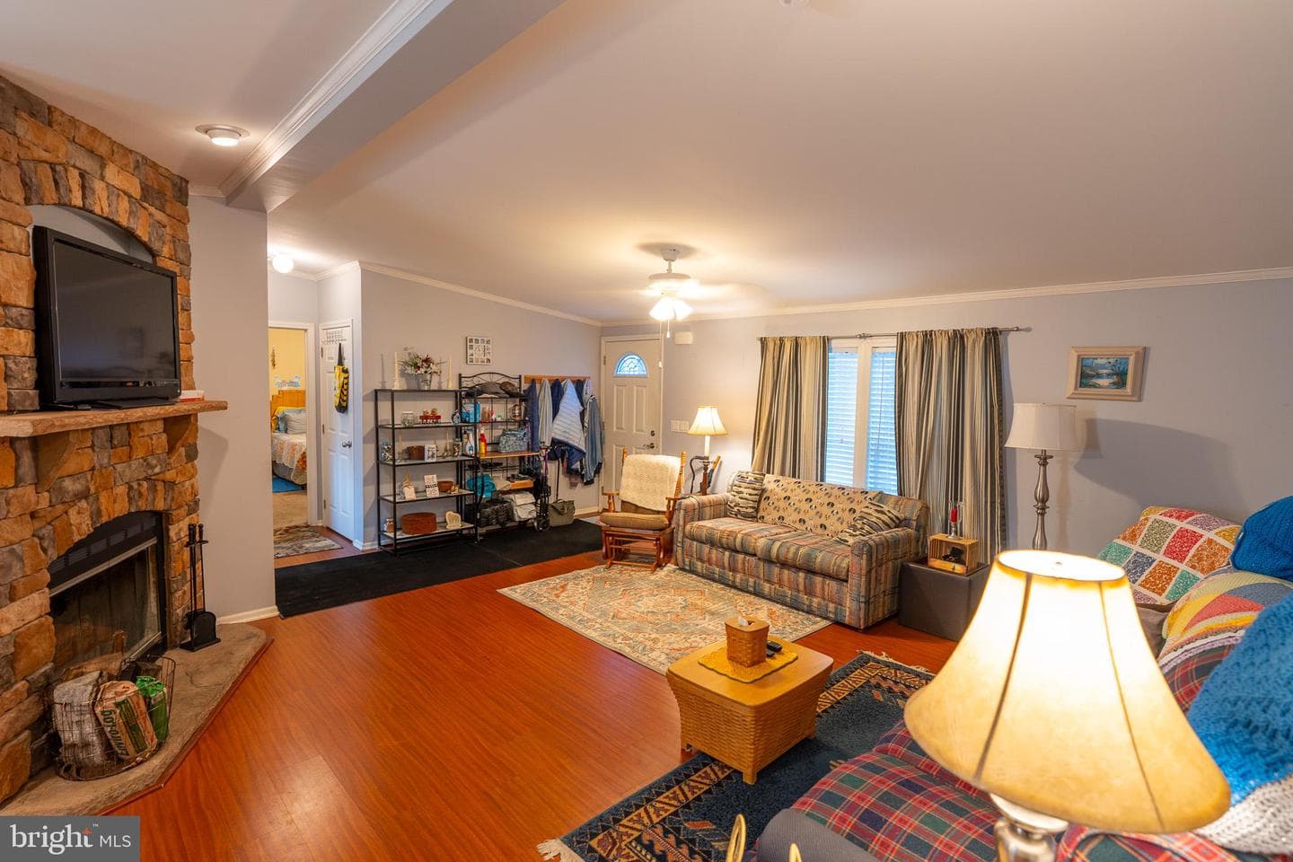 688 Hopeland Road photo 9