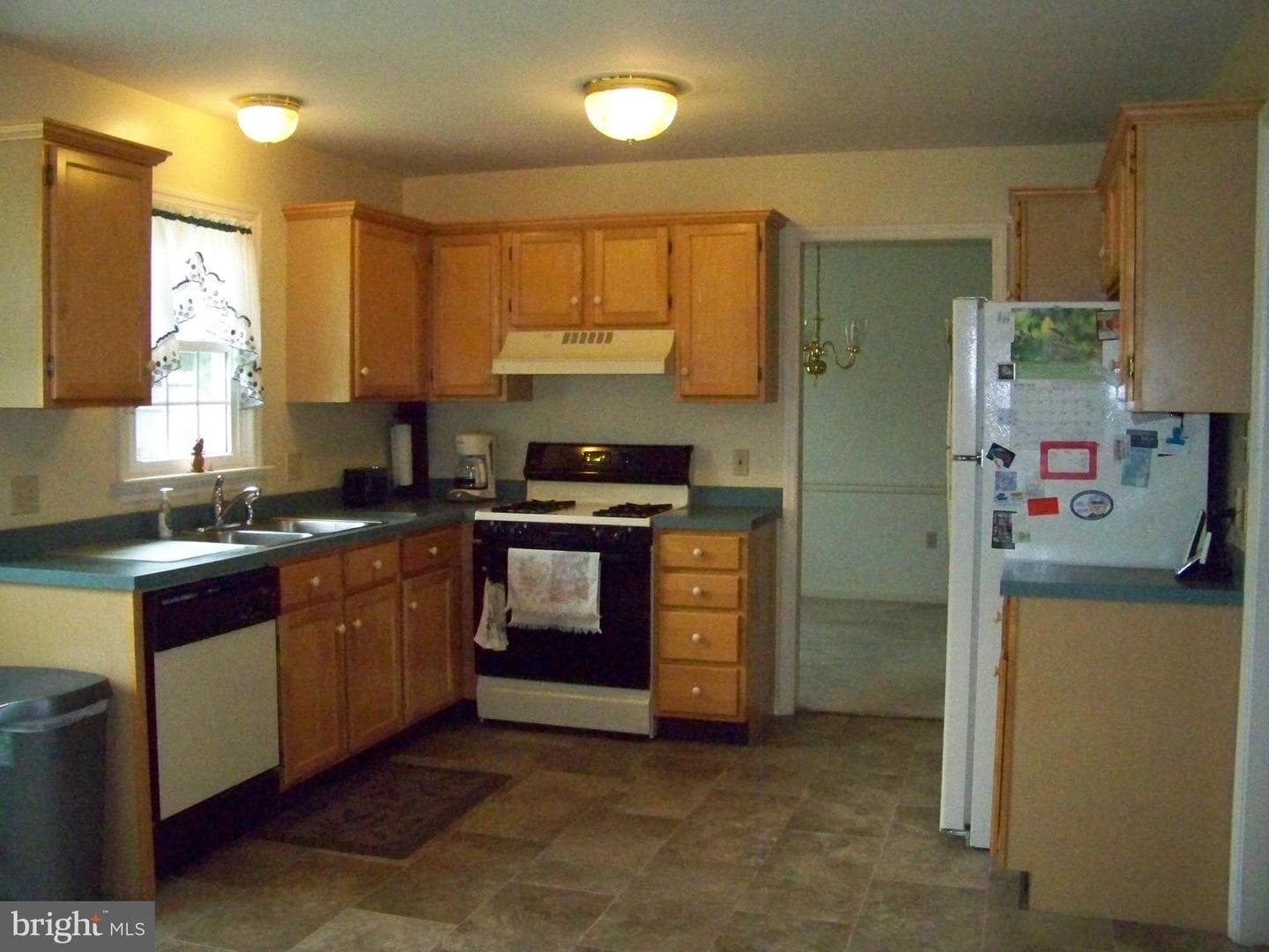 1830 Krystle Drive photo 12