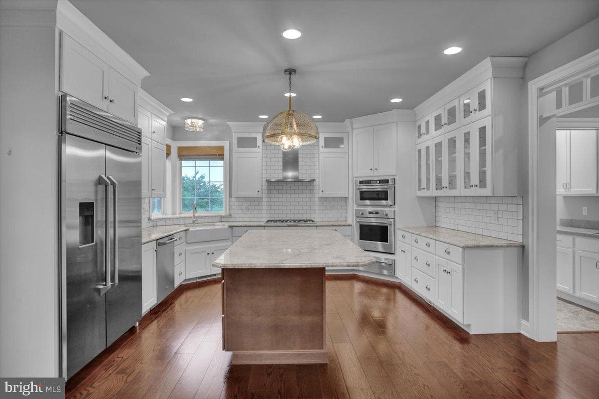 641 Skyler Drive photo 10