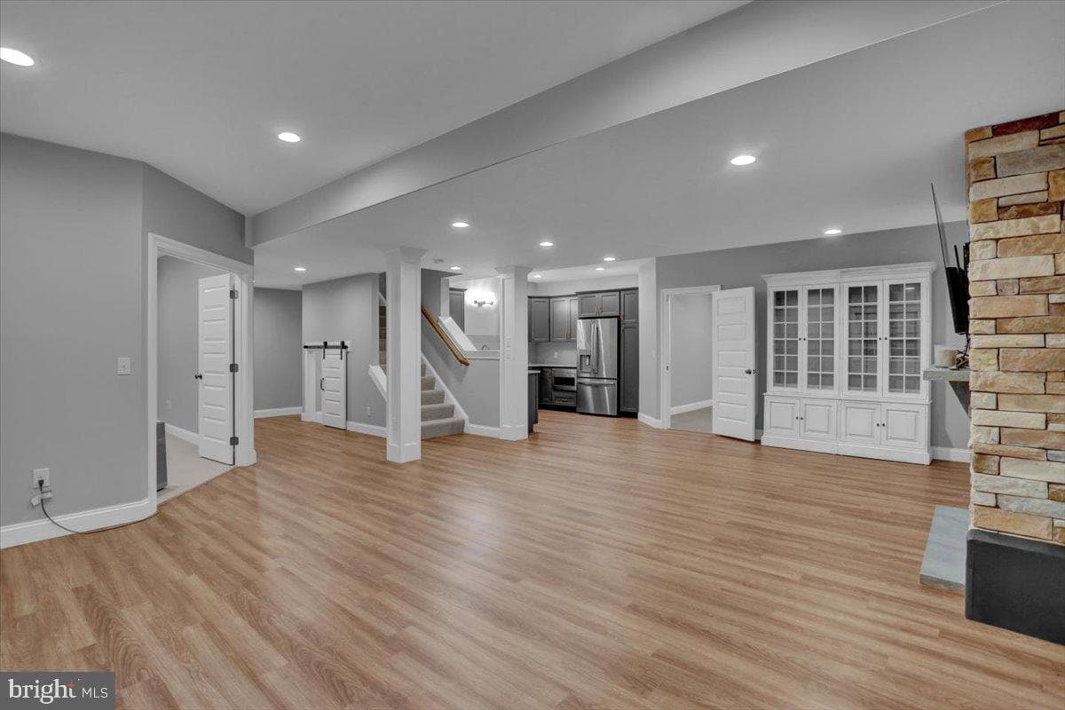 641 Skyler Drive photo 38