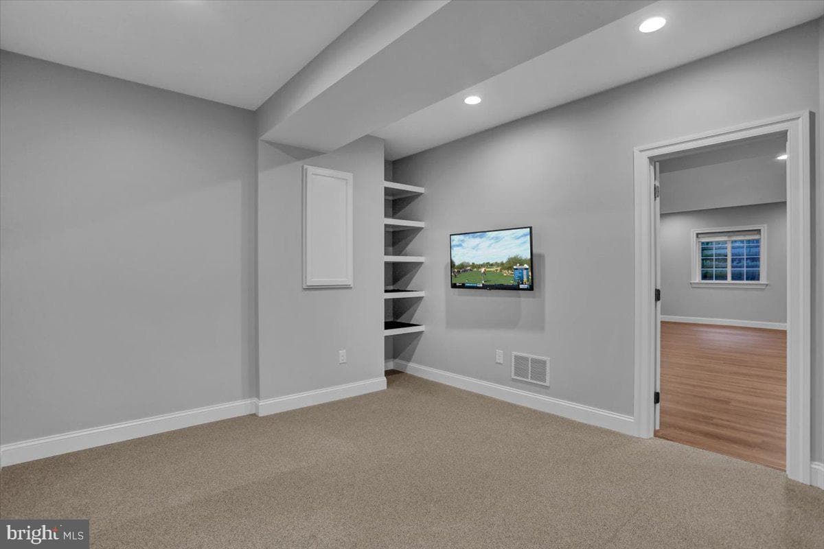 641 Skyler Drive photo 43