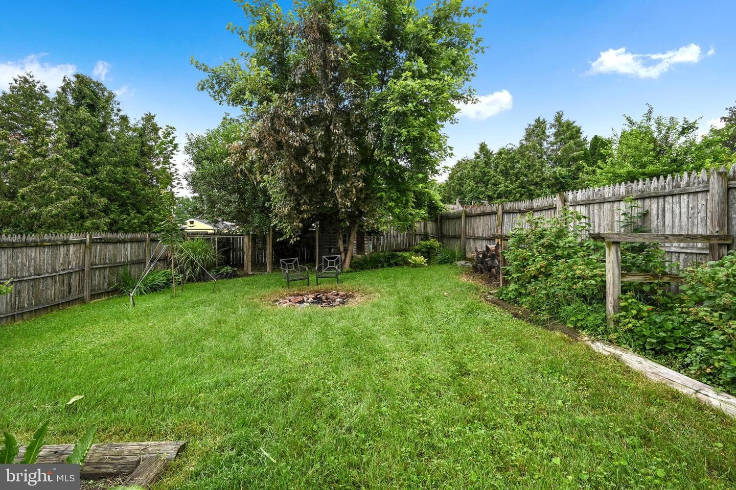 12 Charlestown Road photo 25