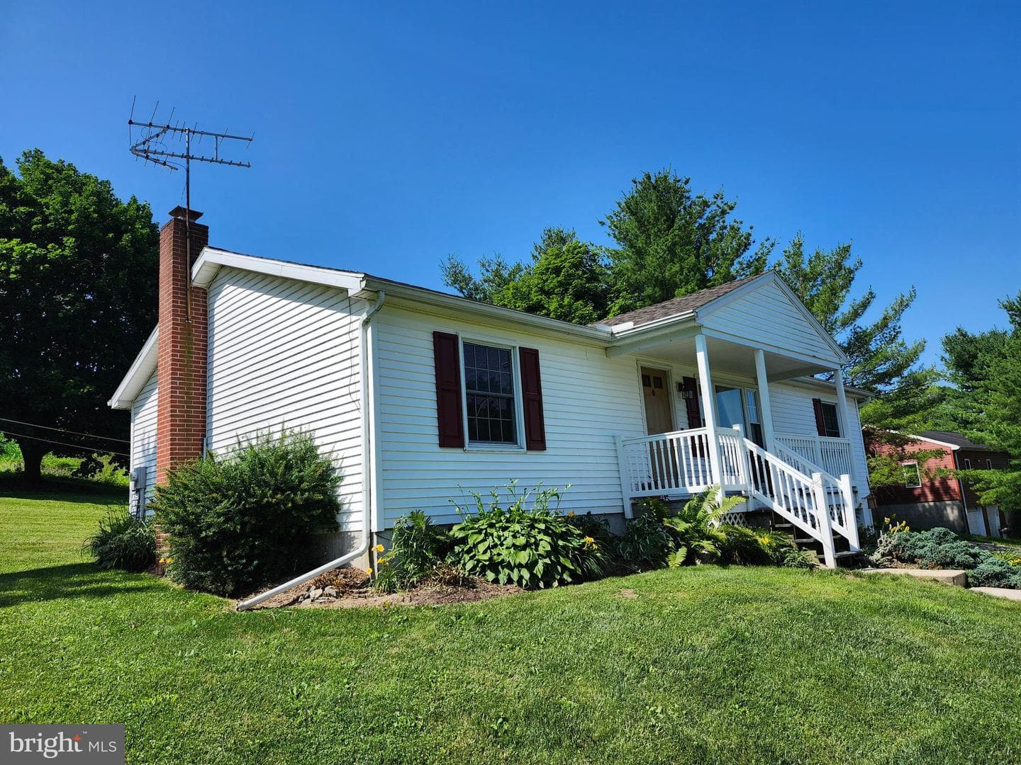 318 Long Lane photo 3