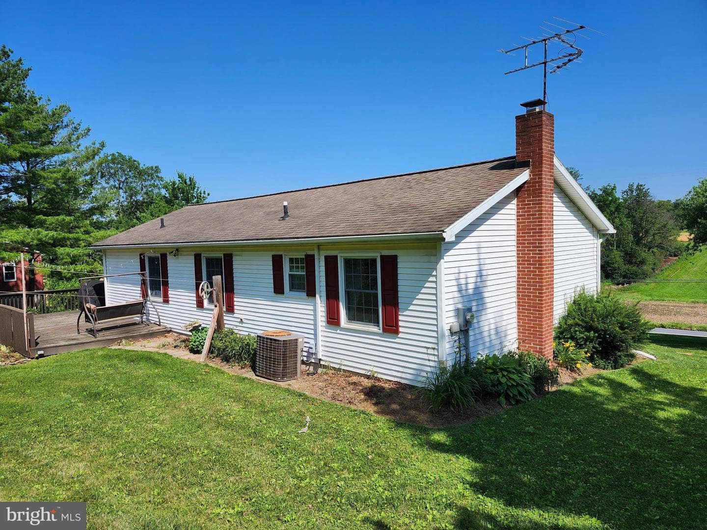 318 Long Lane photo 4