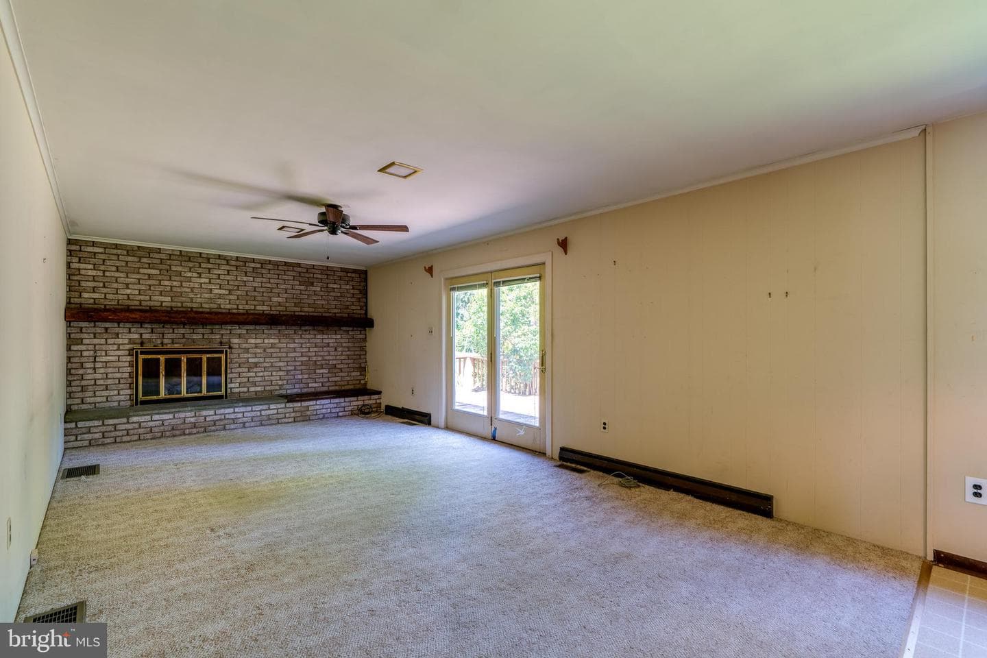 129 E Charlotte Street photo 17