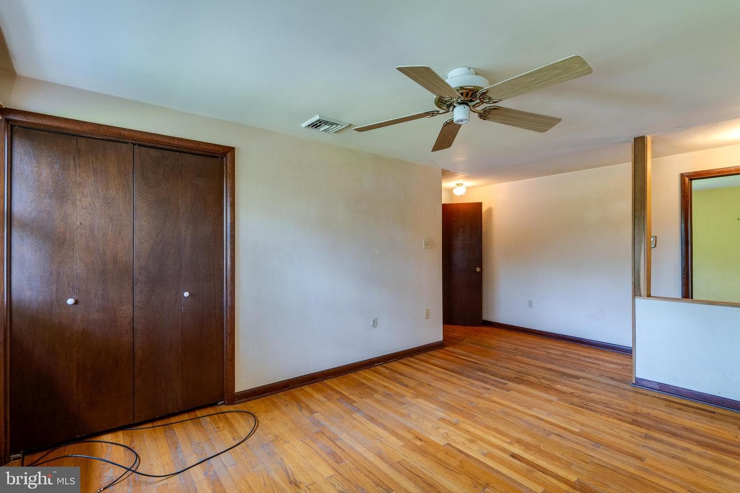 129 E Charlotte Street photo 31