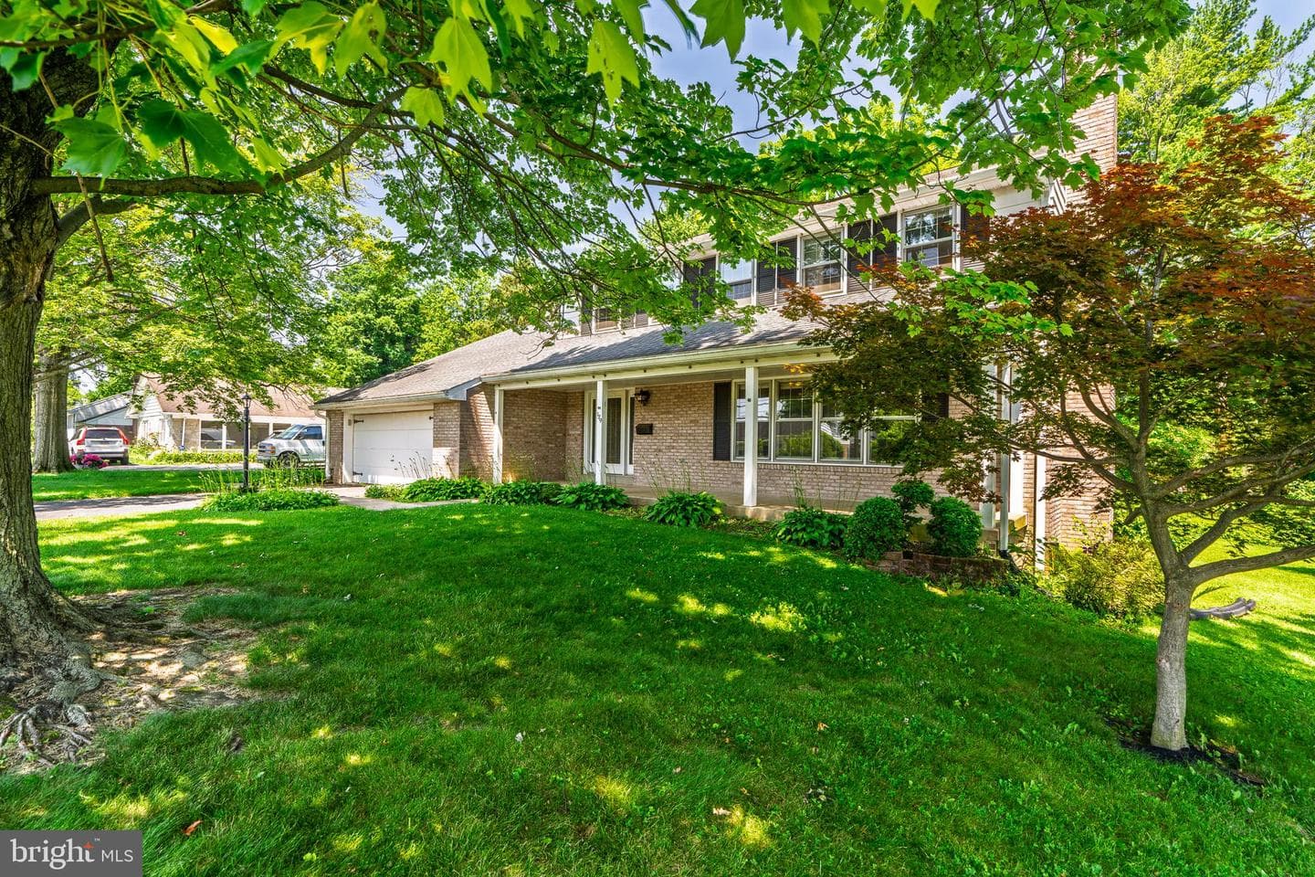 129 E Charlotte Street photo 4