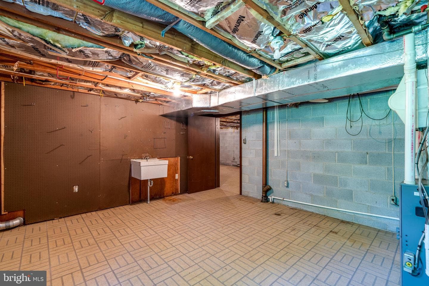 129 E Charlotte Street photo 42