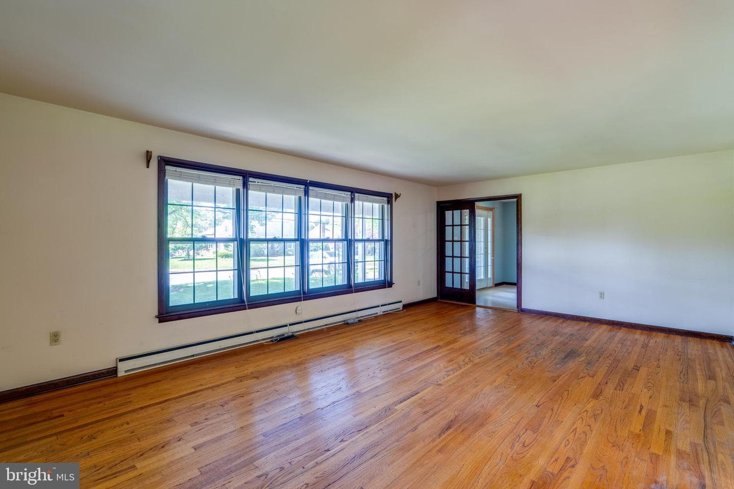 129 E Charlotte Street photo 6