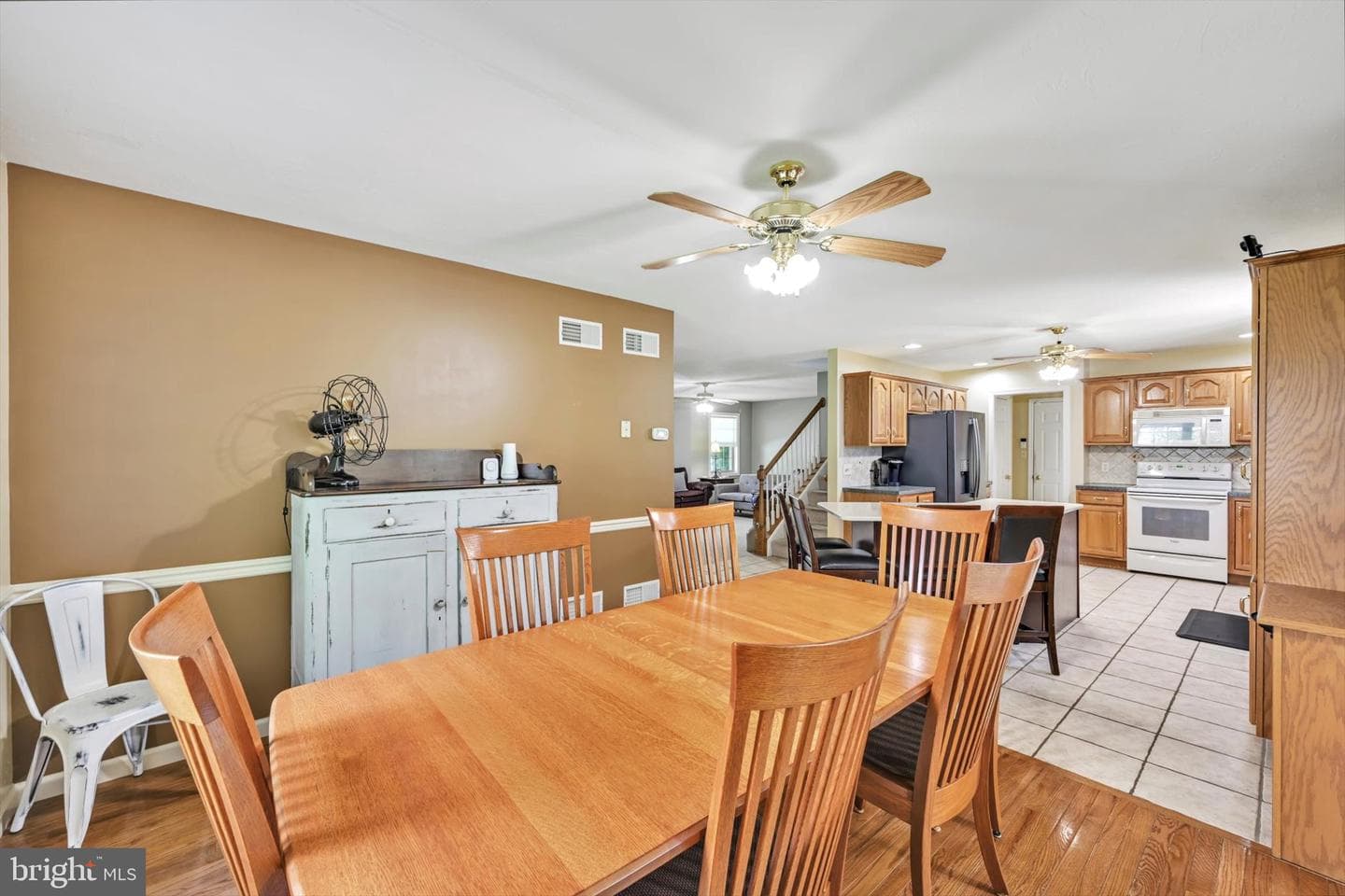88 Ridge Avenue photo 11