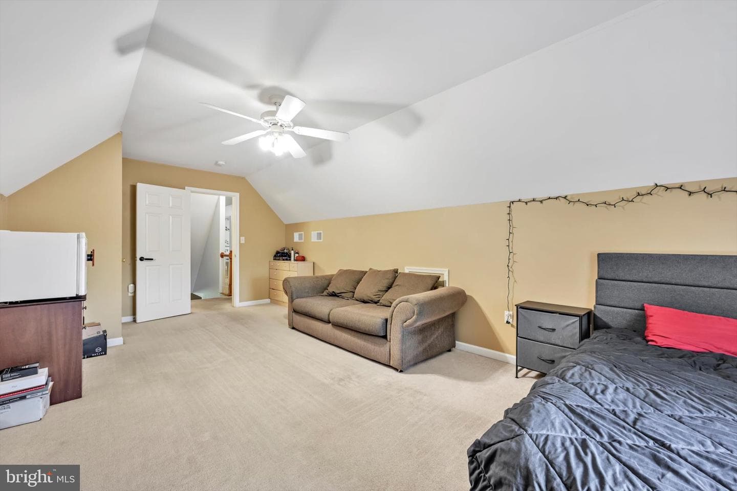 88 Ridge Avenue photo 26