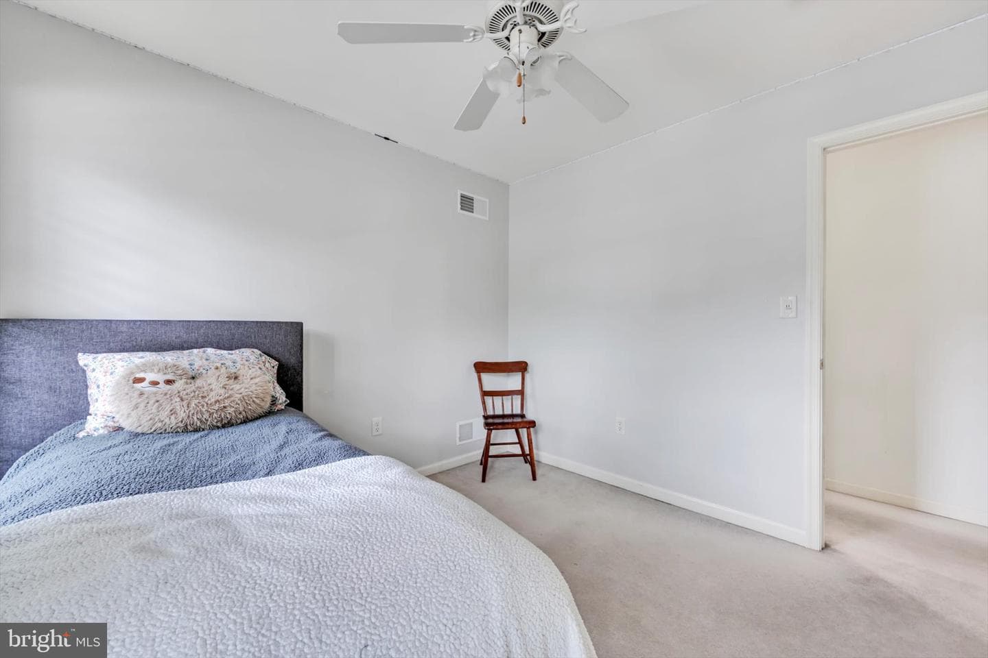 88 Ridge Avenue photo 30