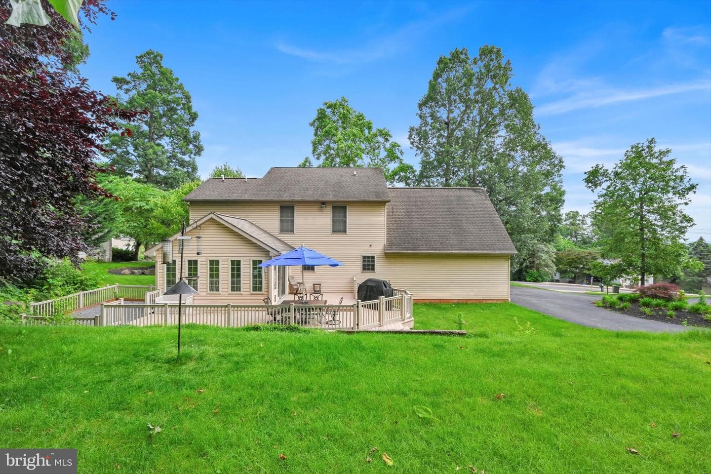 88 Ridge Avenue photo 33