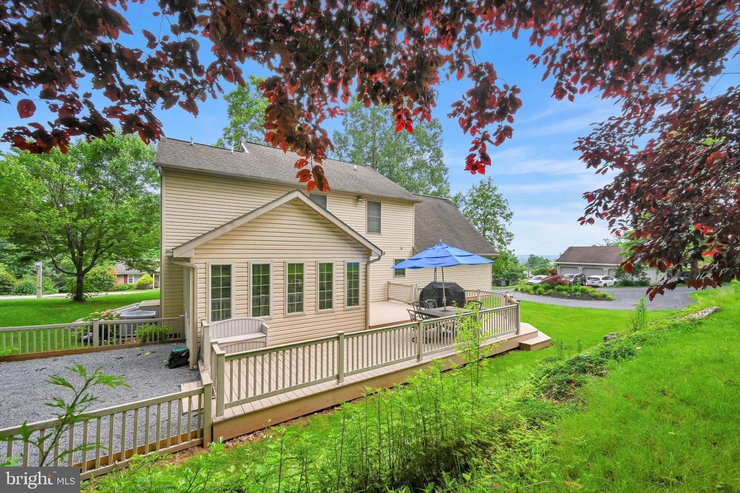 88 Ridge Avenue photo 34