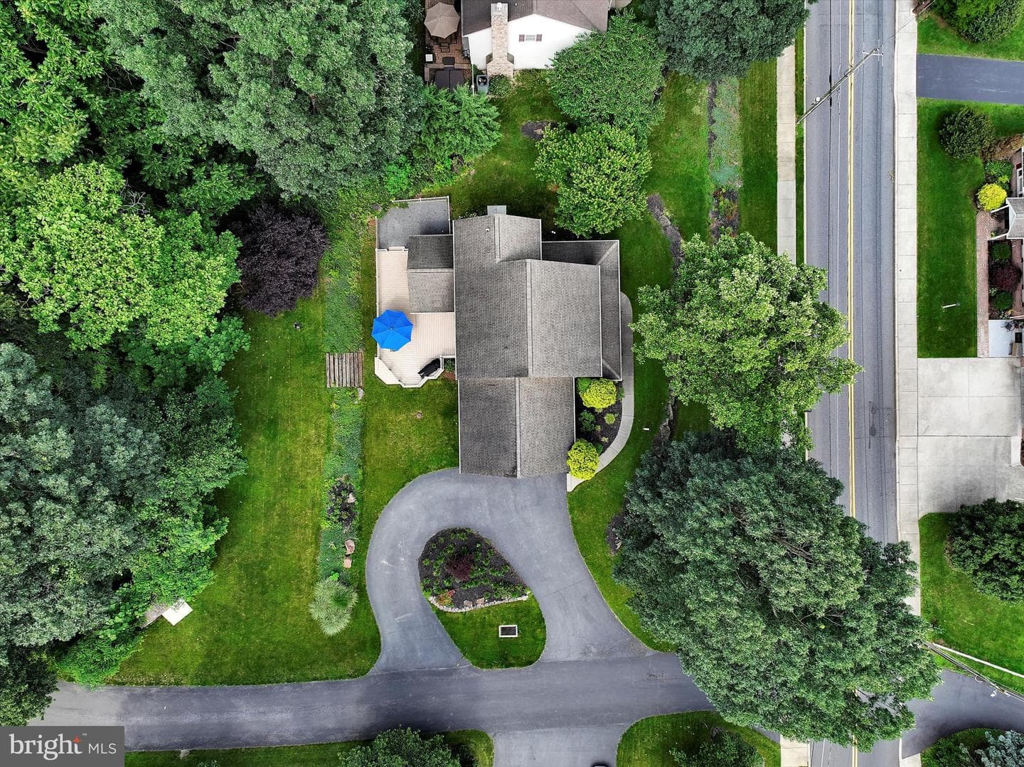 88 Ridge Avenue photo 36