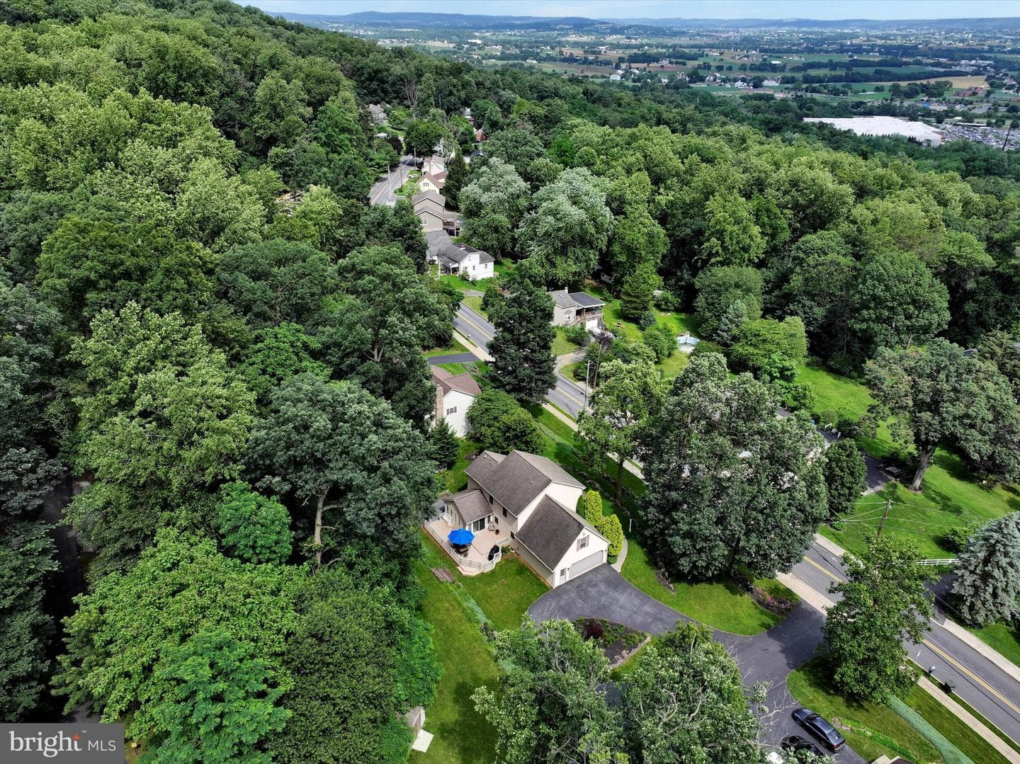 88 Ridge Avenue photo 37