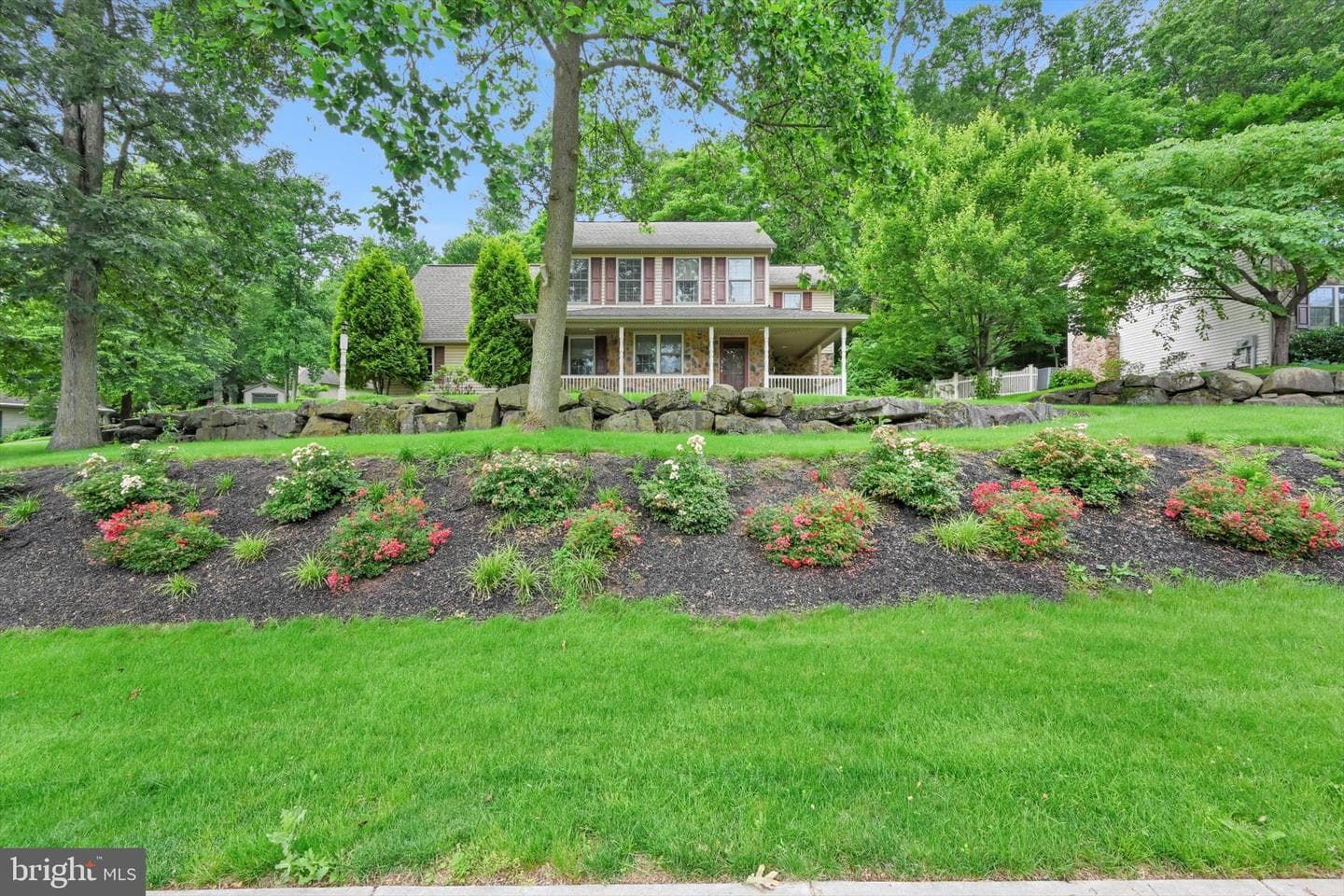 88 Ridge Avenue photo 4