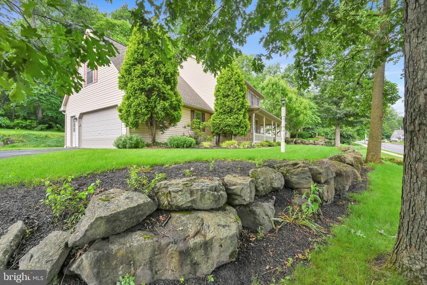 88 Ridge Avenue photo 5