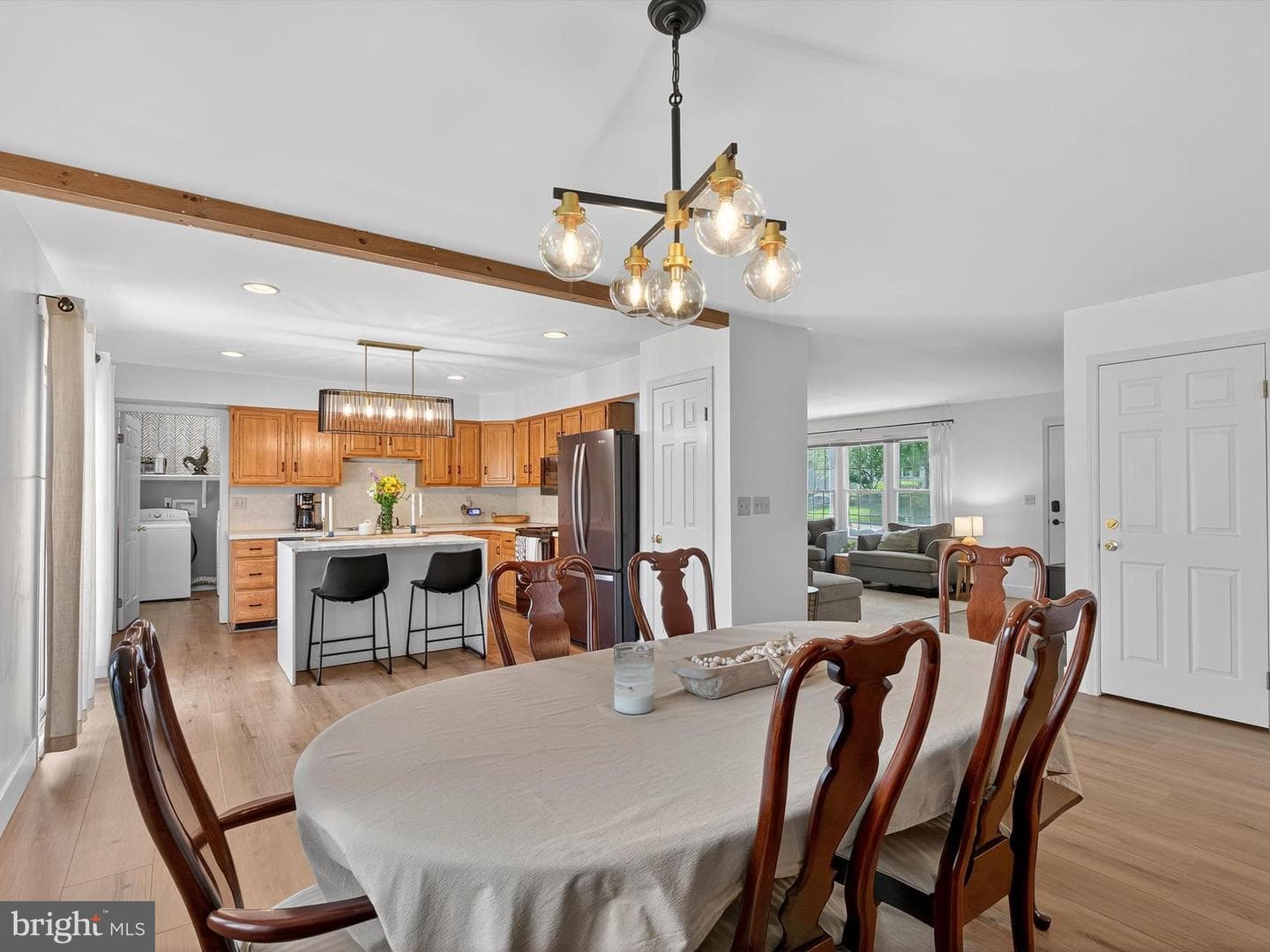 27 Diane Avenue photo 10