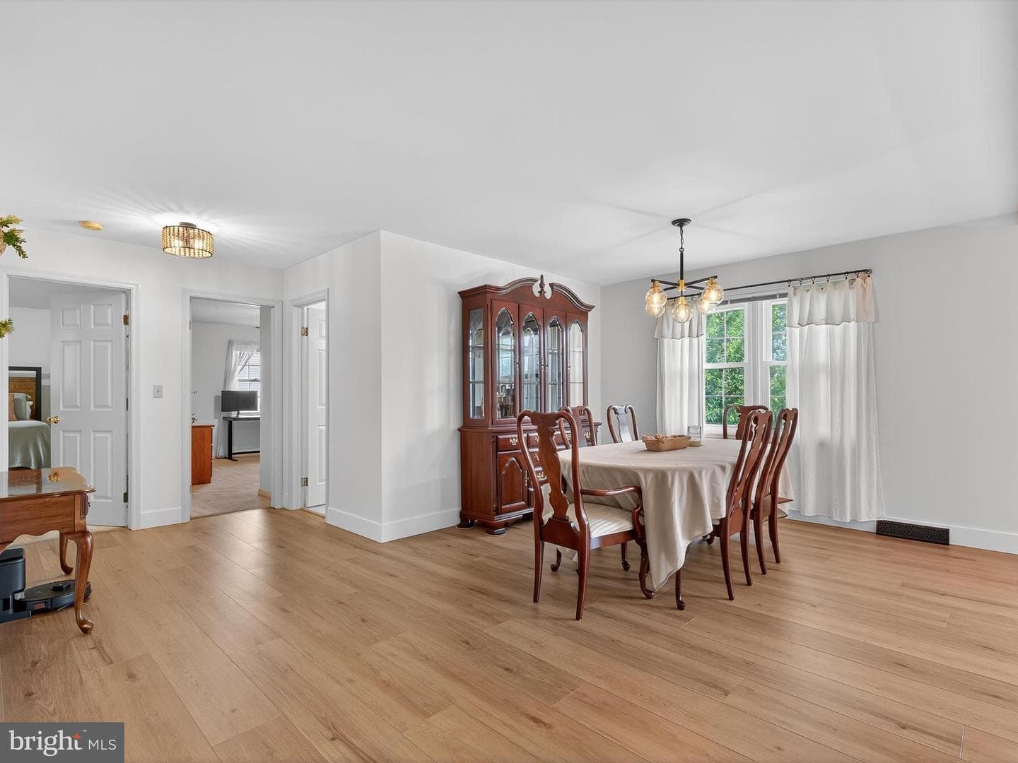 27 Diane Avenue photo 7