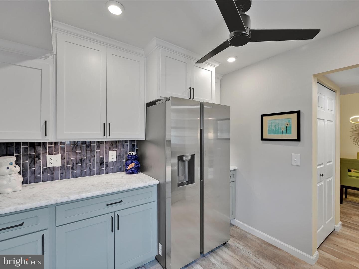 50 Valleybrook Drive photo 16