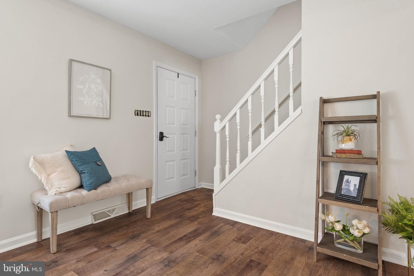 27 Buttonwood Drive photo 5