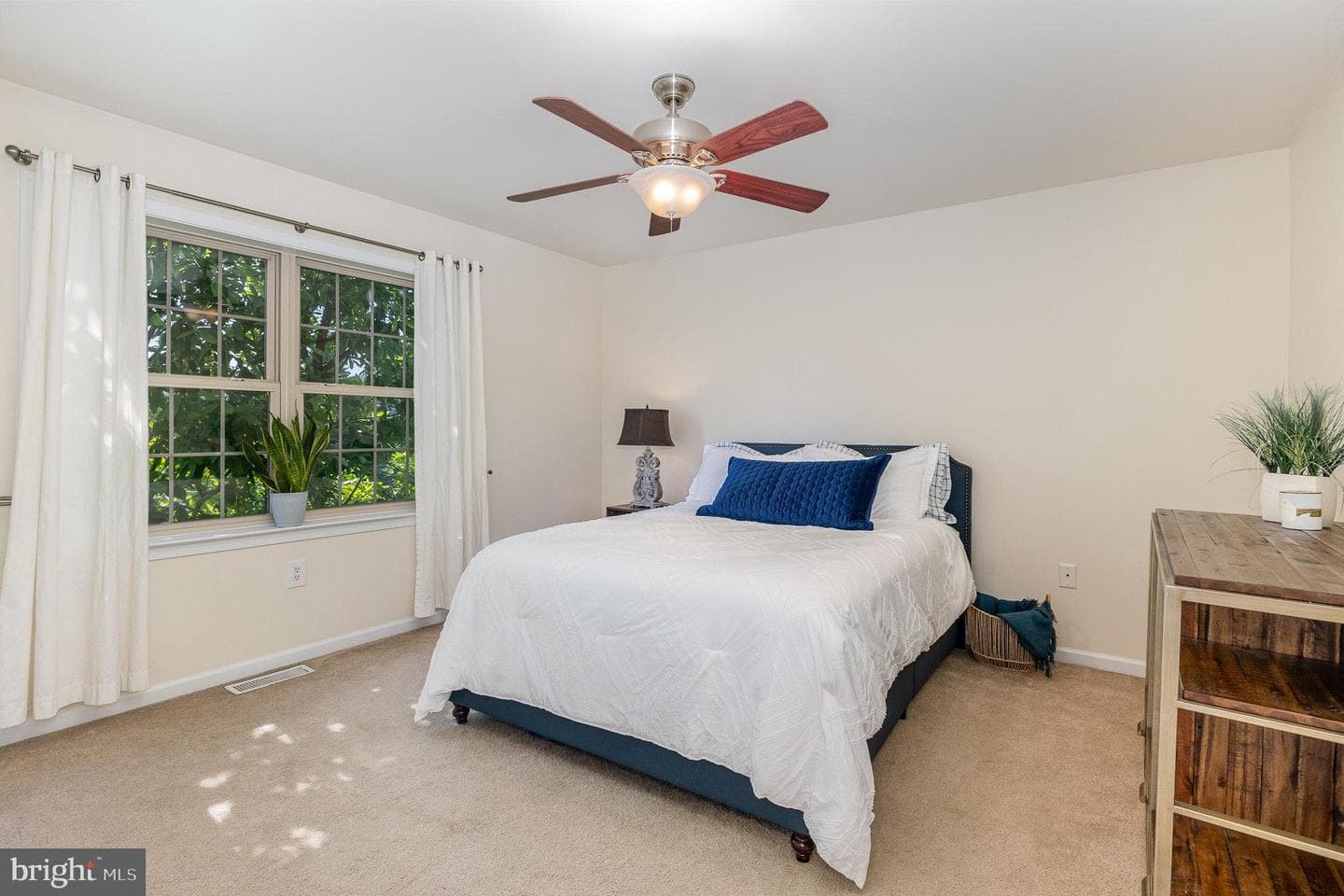 317 Cobblers Court photo 17