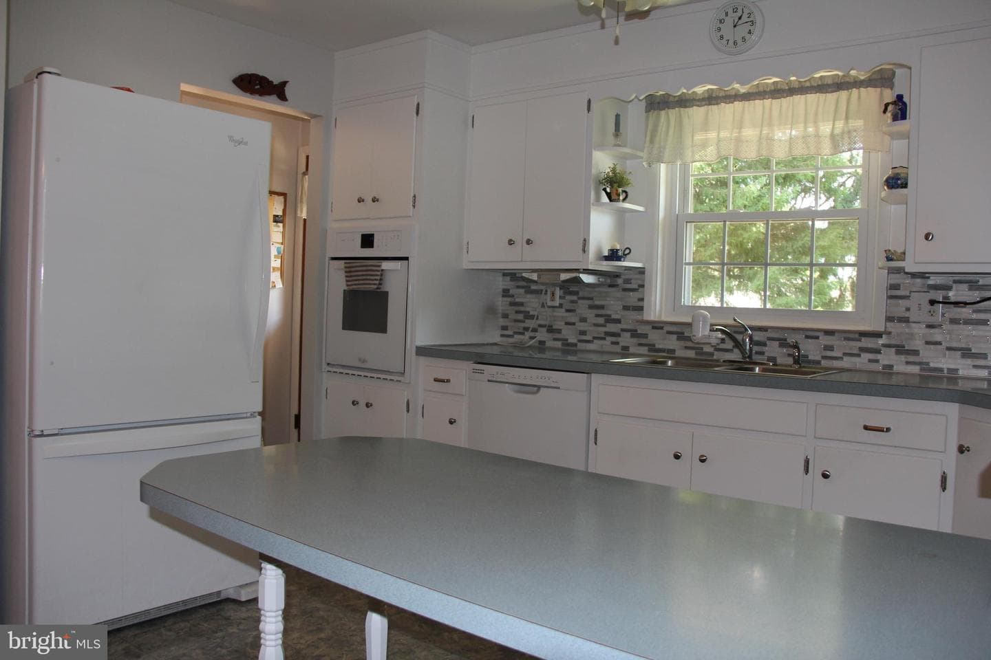 456 Lincoln Avenue photo 4