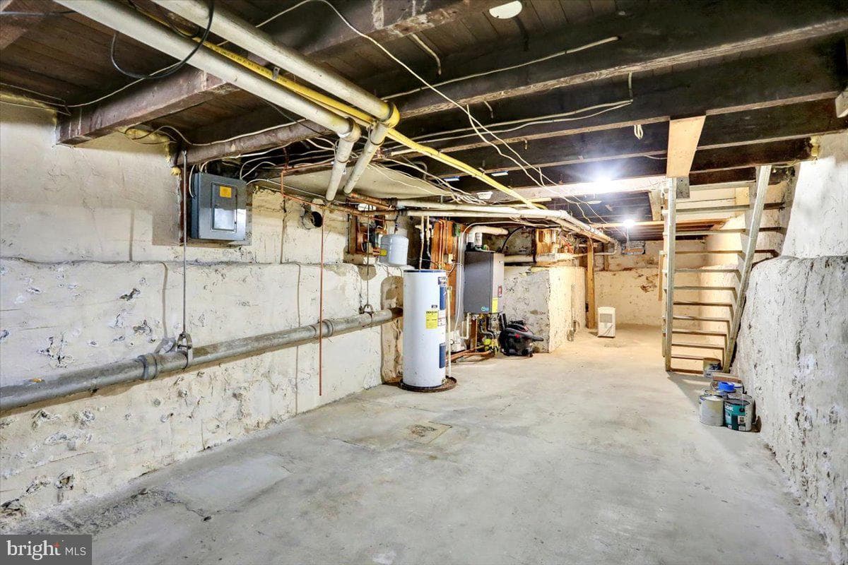 729 E Chestnut Street photo 26