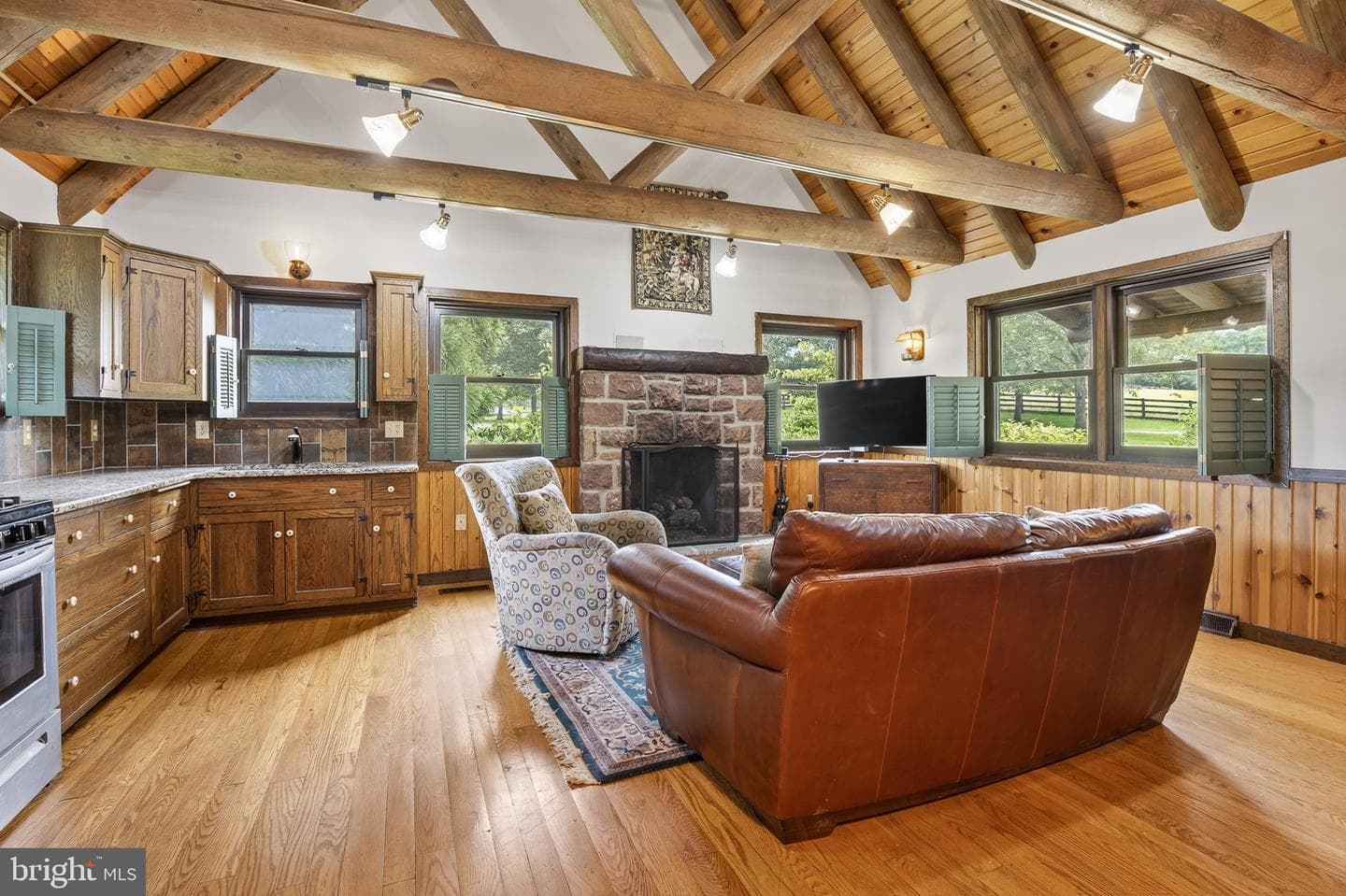 1505 Newport Road photo 113