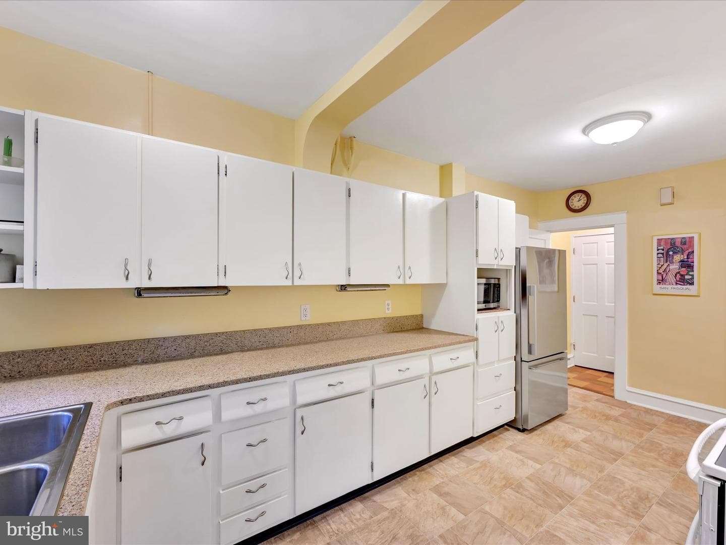 528 State Street photo 16