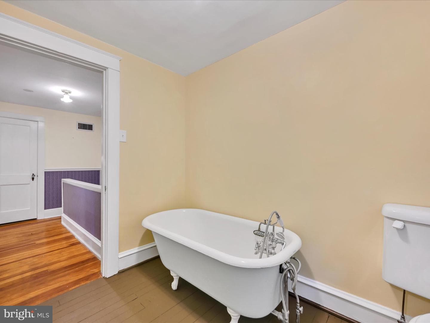 528 State Street photo 29