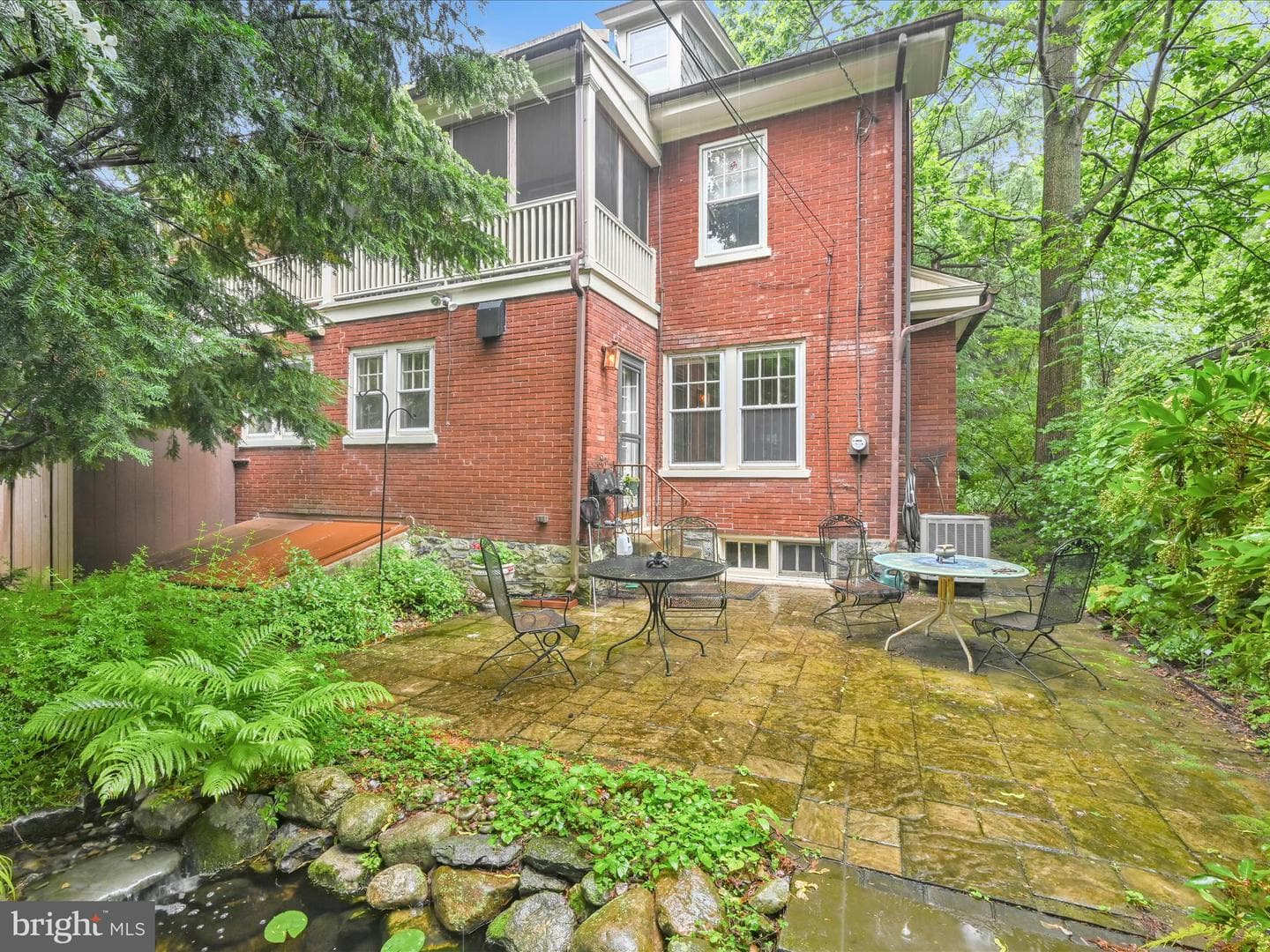 528 State Street photo 39