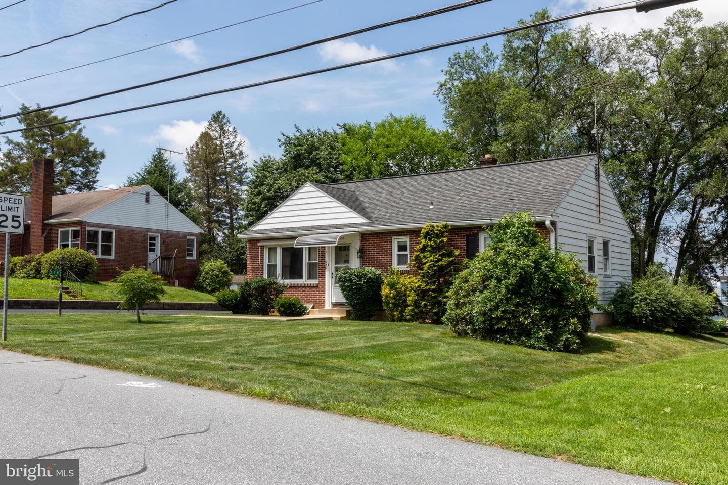 258 Redwood Drive photo 3