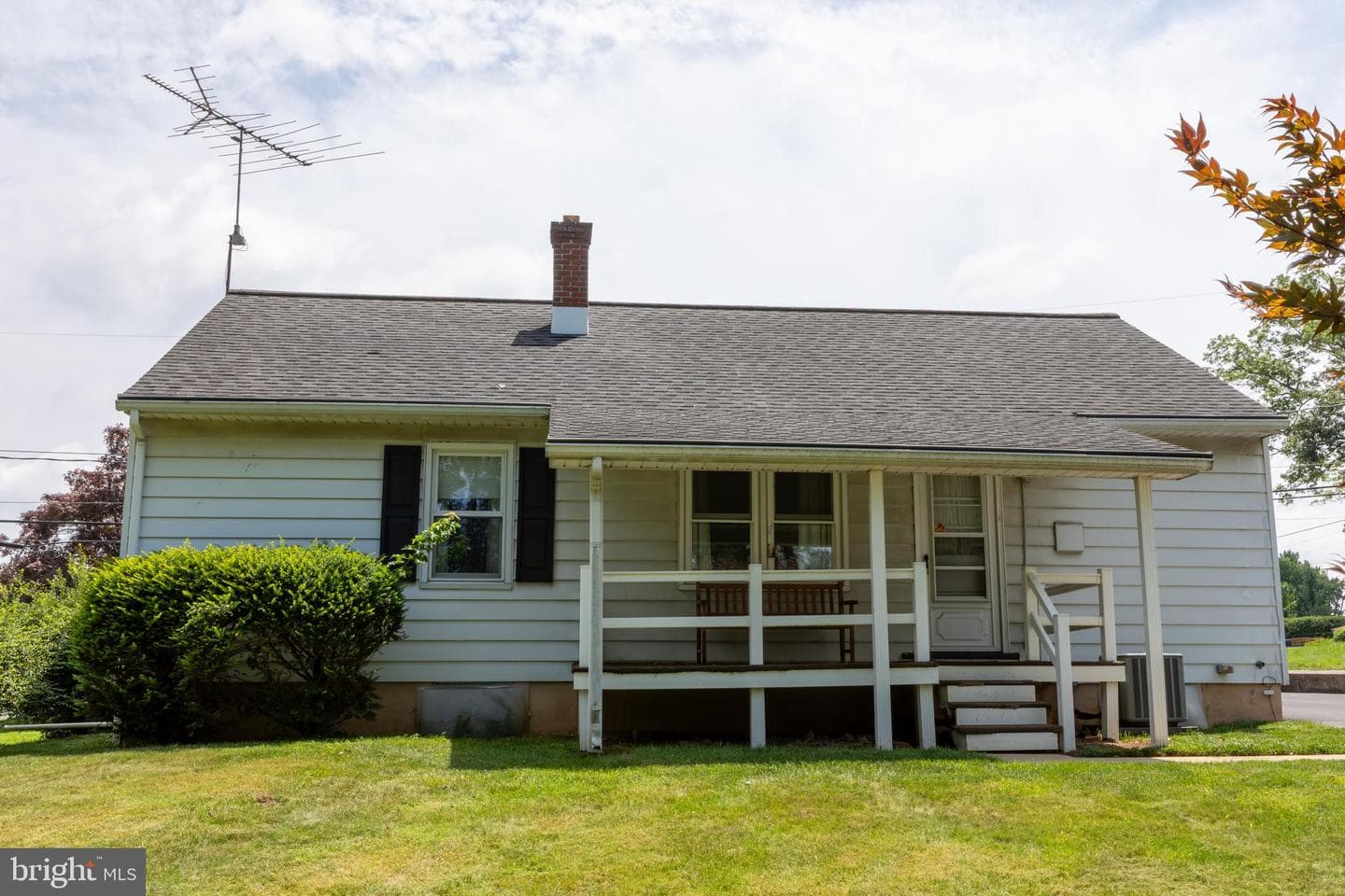 258 Redwood Drive photo 5