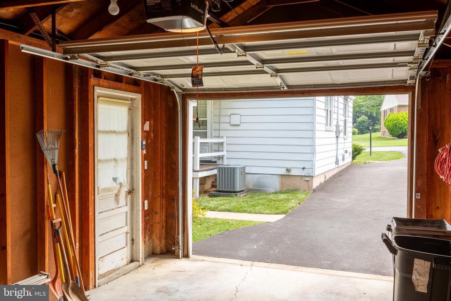 258 Redwood Drive photo 9