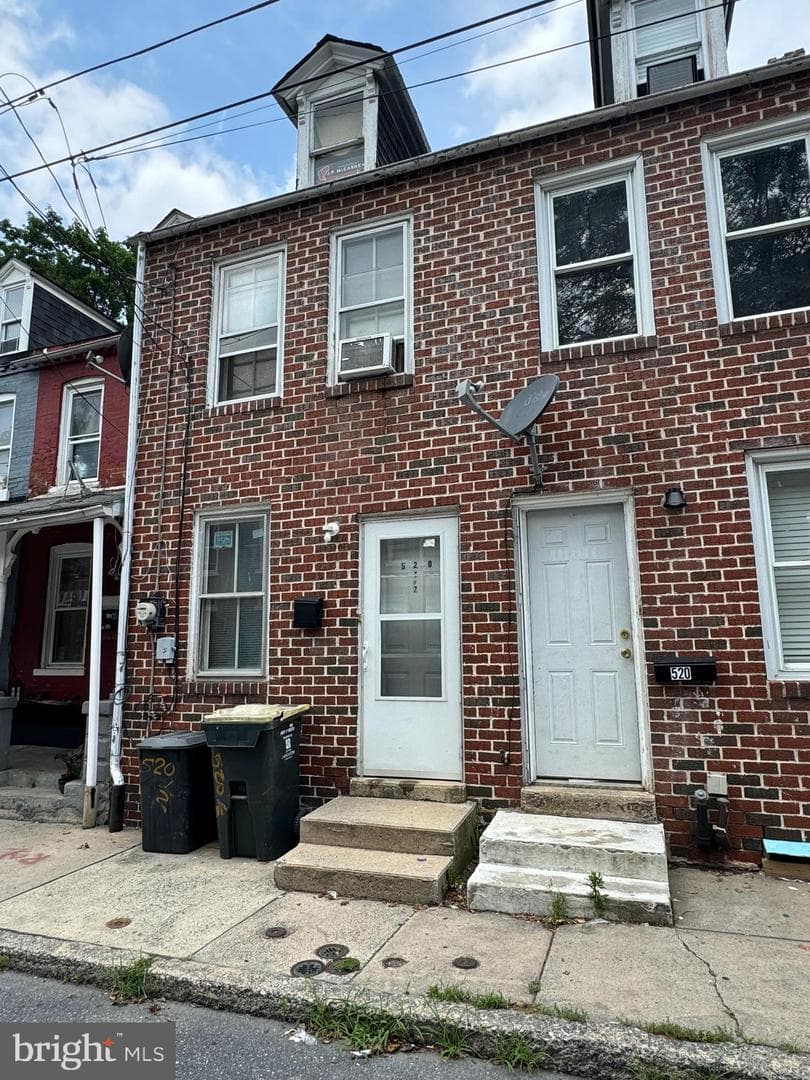 520 1/2 Green Street